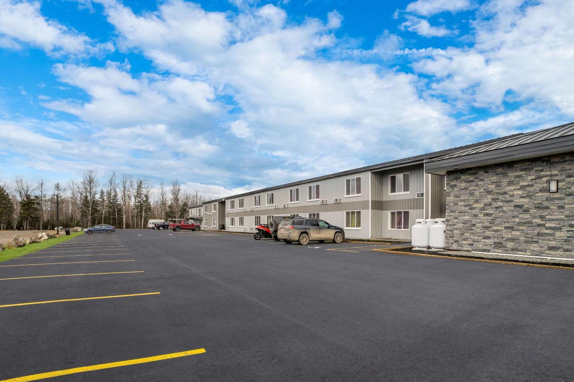 Quality Inn & Suites Caribou Exterior photo